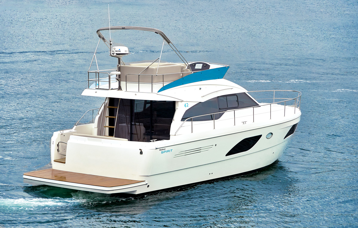 bateau moteur gamme Rodman Spirit